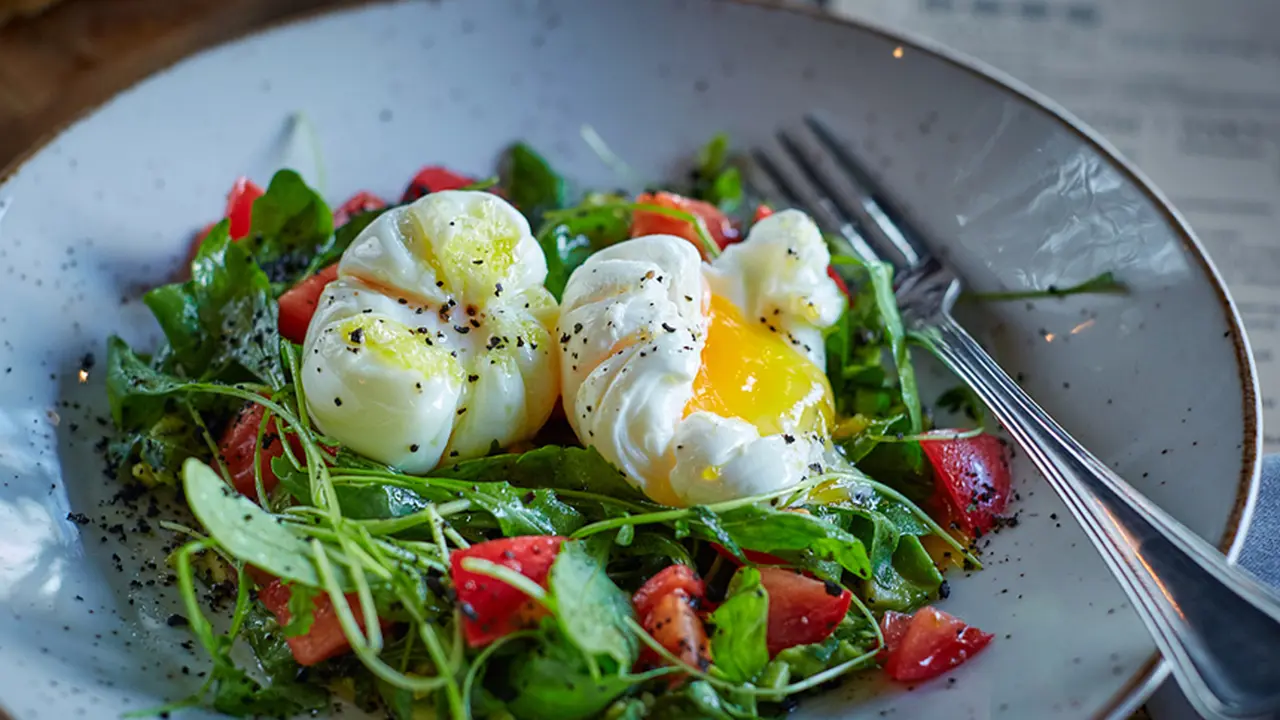 Șase rețete simple și rapide cu ouă pentru vară