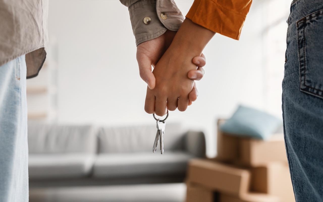 Legea privind închirierea locuințelor a fost abrogată: acum chiriașii pot rămâne în locuință, chiar dacă proprietarul nu dorește să prelungească contractul.