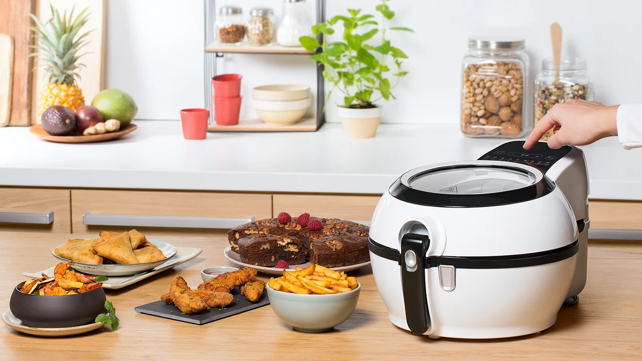 Nici cuptor, nici aerogril: Lidl lansează un nou aparat pentru coacere și prăjire, care costă mai puțin de 20 de euro.
