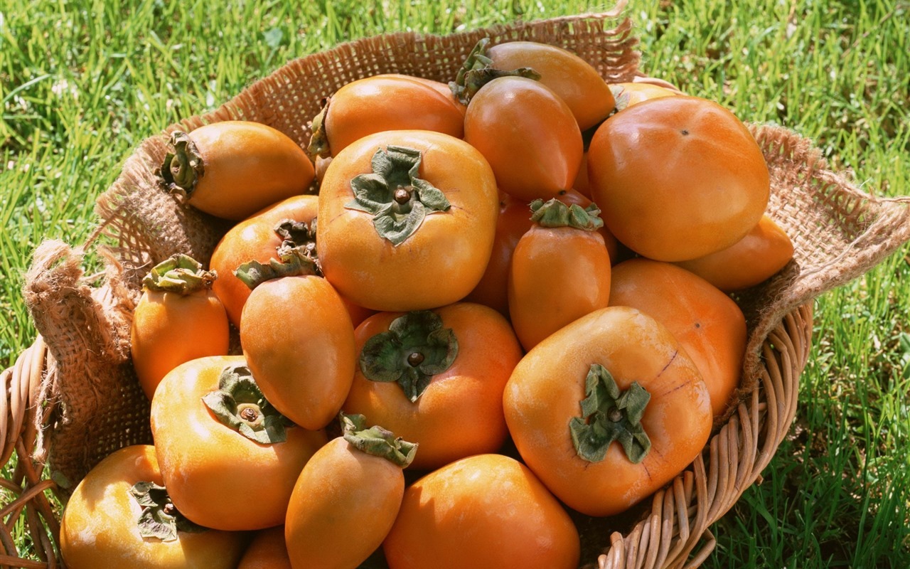 Acest fruct exotic este o adevărată bombă vitaminică. Este ideal pentru iarnă.