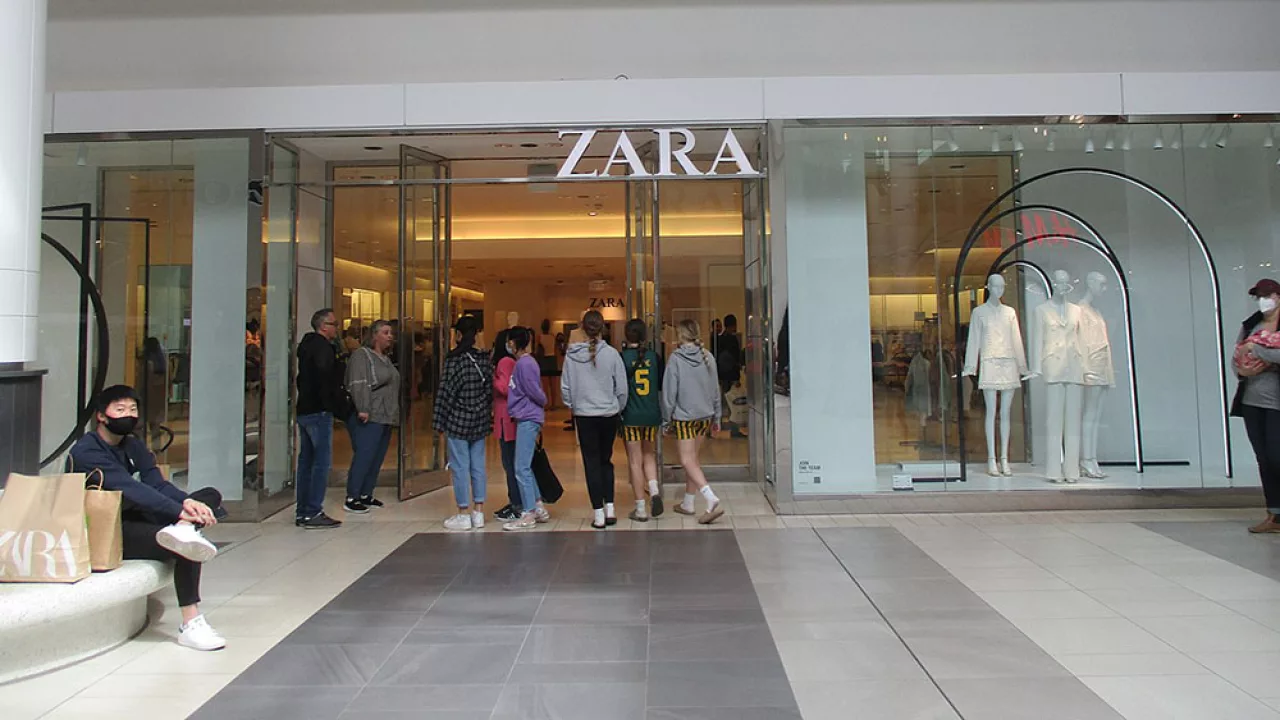 Adio, primul magazin Zara: compania Inditex închide localul cult, unde Amancio Ortega și-a început povestea în 1975.