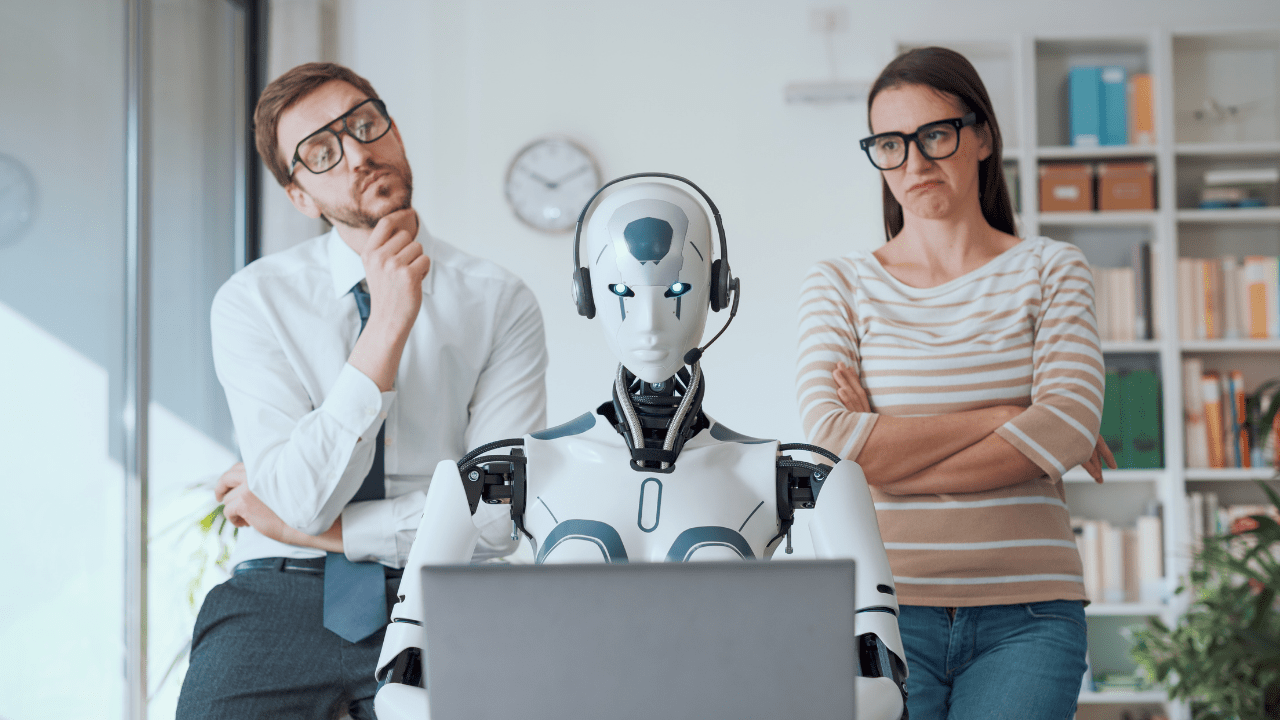 Utilizarea IA ca „copilot” la locul de muncă este o abilitate necesară studenților pentru a avea succes în carieră.