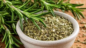 Care sunt beneficiile amestecului de rozmarin și oțet și de ce este recomandat?