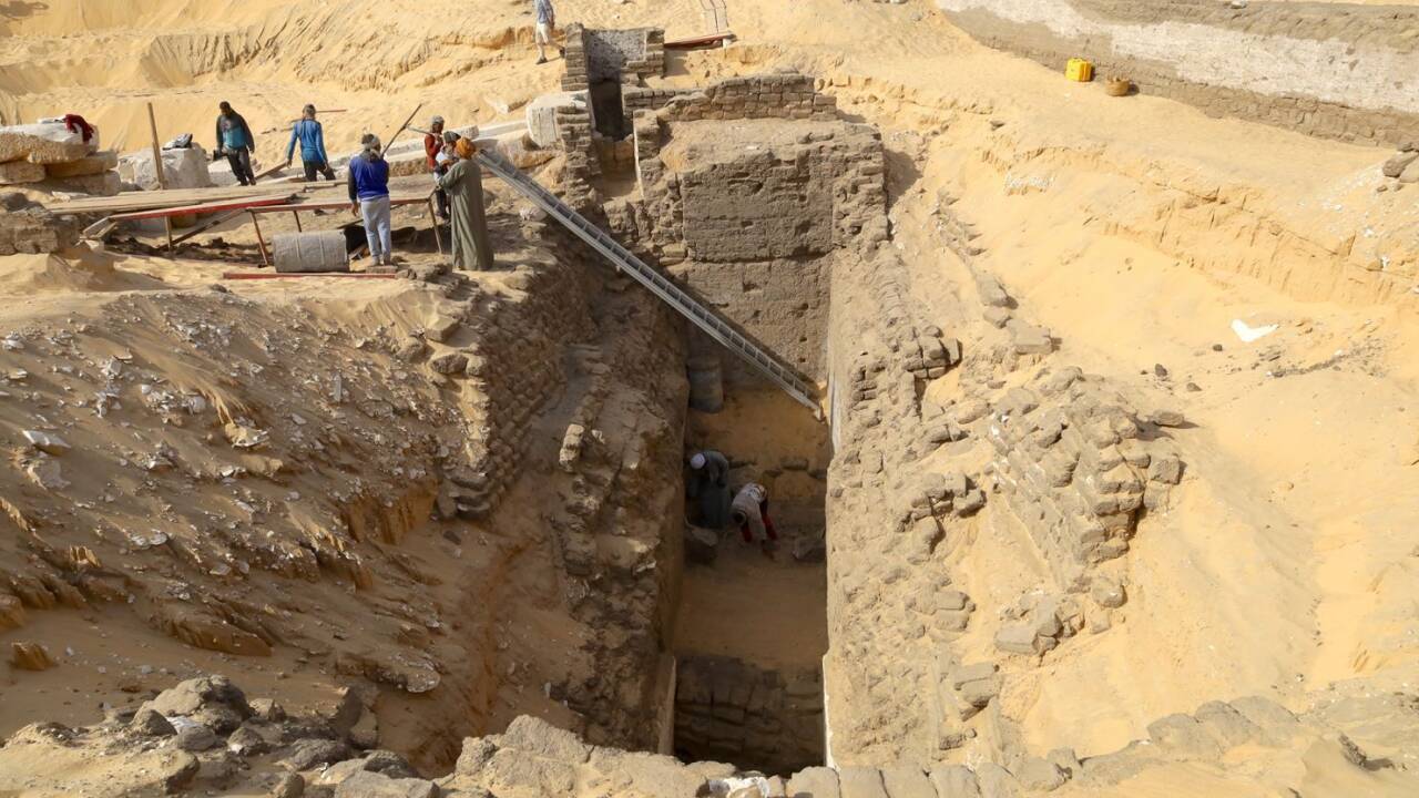 Două mii de ani în căutarea imperiului fantomatic al Asiriei și a orașelor sale îngropate sub nisip.