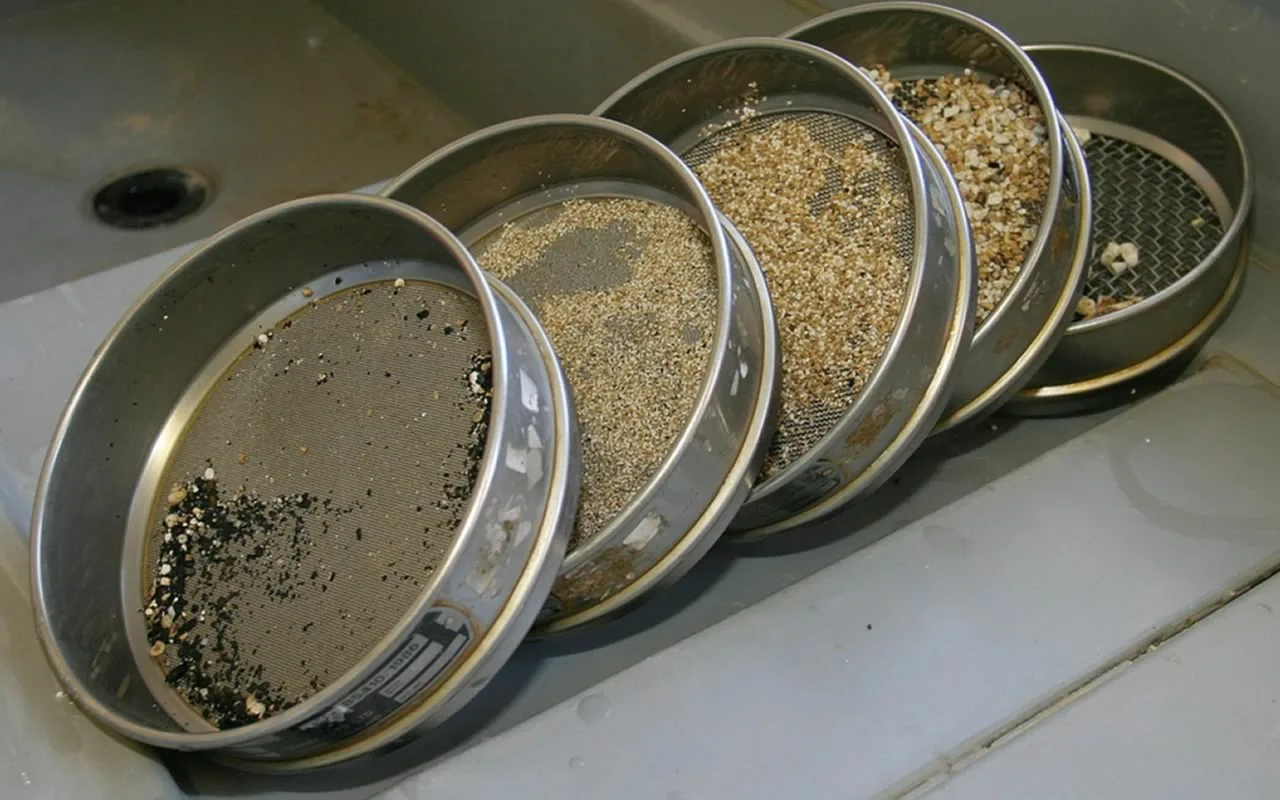 Toată lumea îl aruncă, dar conține aur de 22 de carate, care poate costa mii de dolari.