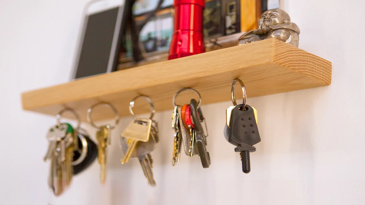 Dacă aveți chei vechi, nu le aruncați: 2 idei moderne pentru a vă decora casa și a le transforma în comori.