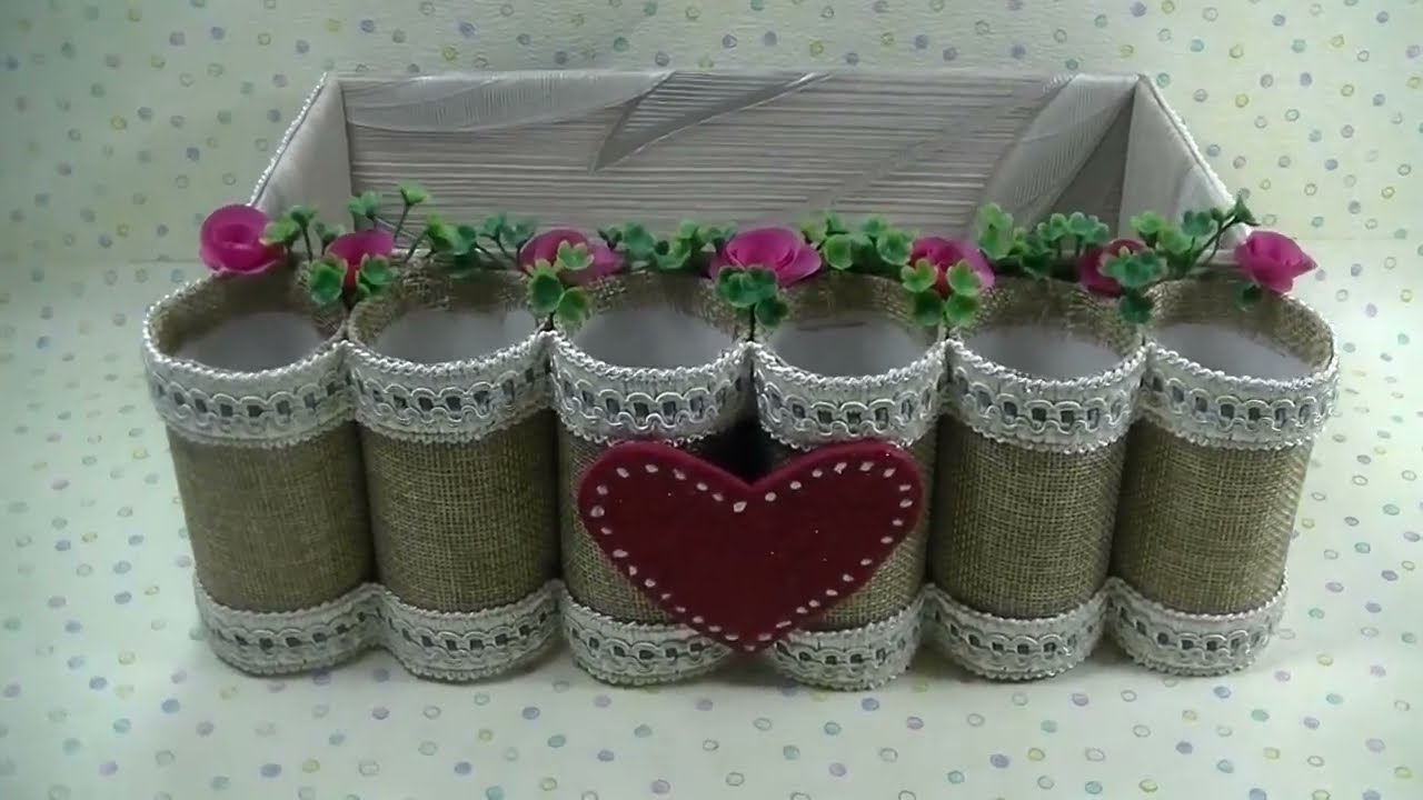 Reciclare: Păstrați tuburile de carton de la hârtia igienică și transformați-le în odorizante pentru sertarele cu haine.