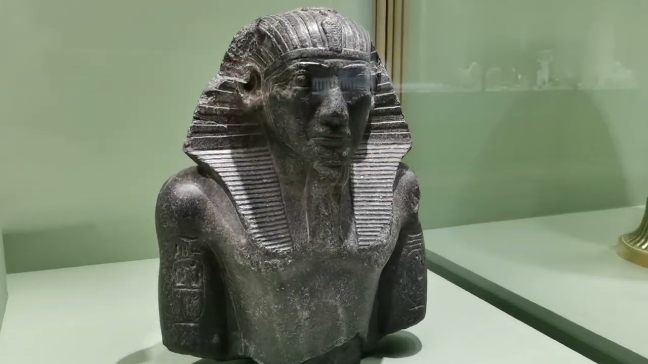 A fost descoperită o statuie veche de peste 4000 de ani, care provoacă concepțiile consacrate și poate rescrie istoria Egiptului Antic.