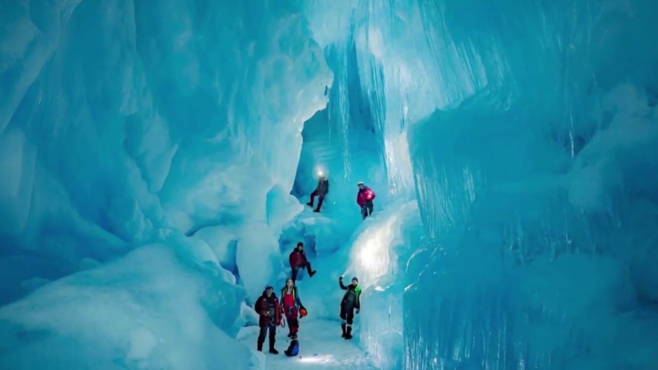 Au săpat o peșteră în Antarctica sub zăpadă și au rezolvat problema viitorului.