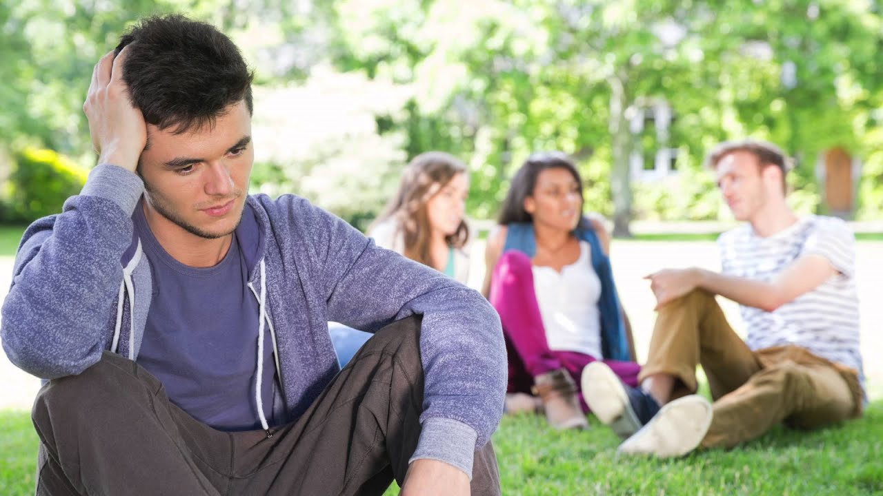 Studiile psihologice arată că preferința pentru izolare față de viața socială constantă este caracteristică pentru acest tip de persoane.