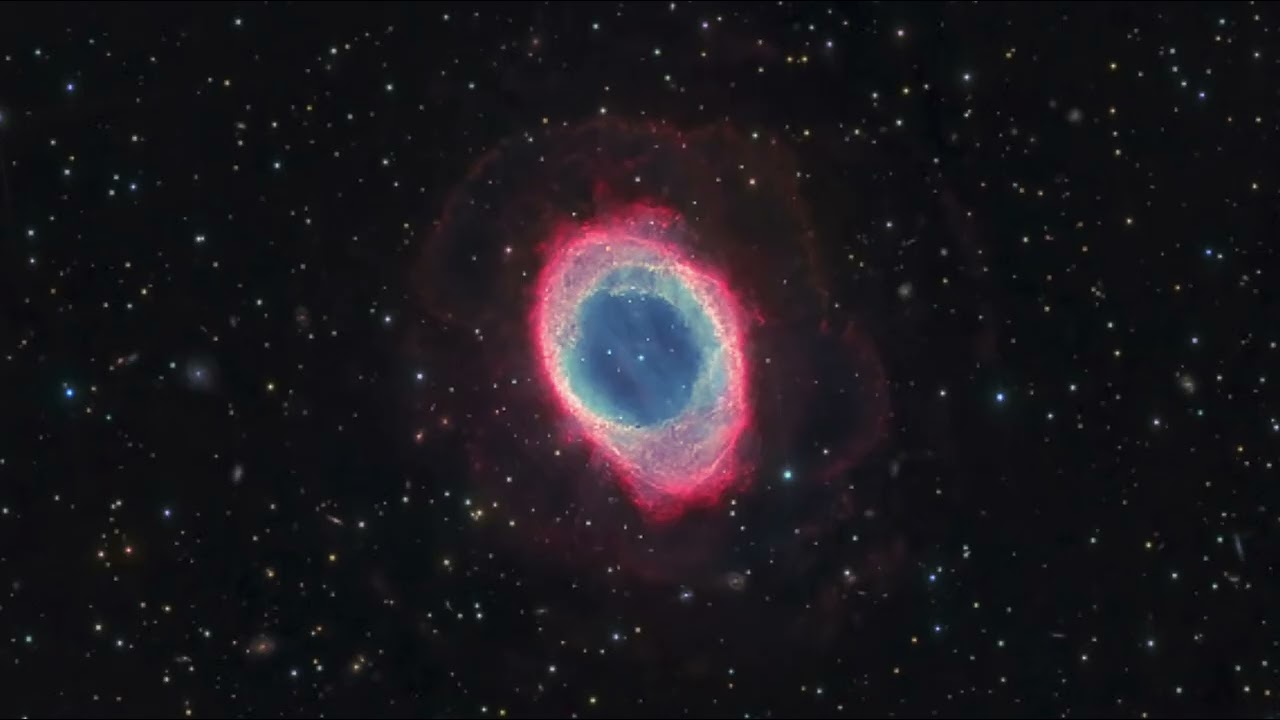Astronomii au fost uimiți când au observat misterioasa „bară de fier” care străpunge celebra nebuloasă Inelul.