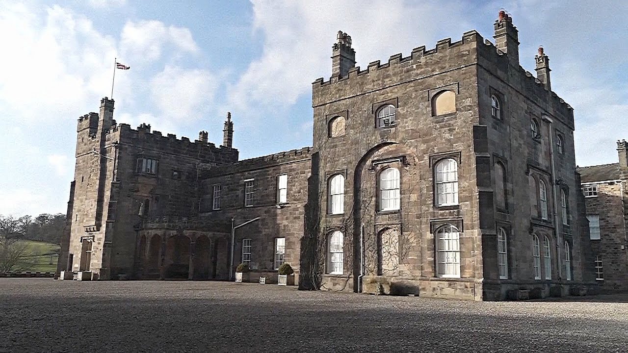 Acest castel european, „înghețat în timp”, este scos la vânzare la un preț de peste 1 milion de dolari americani.