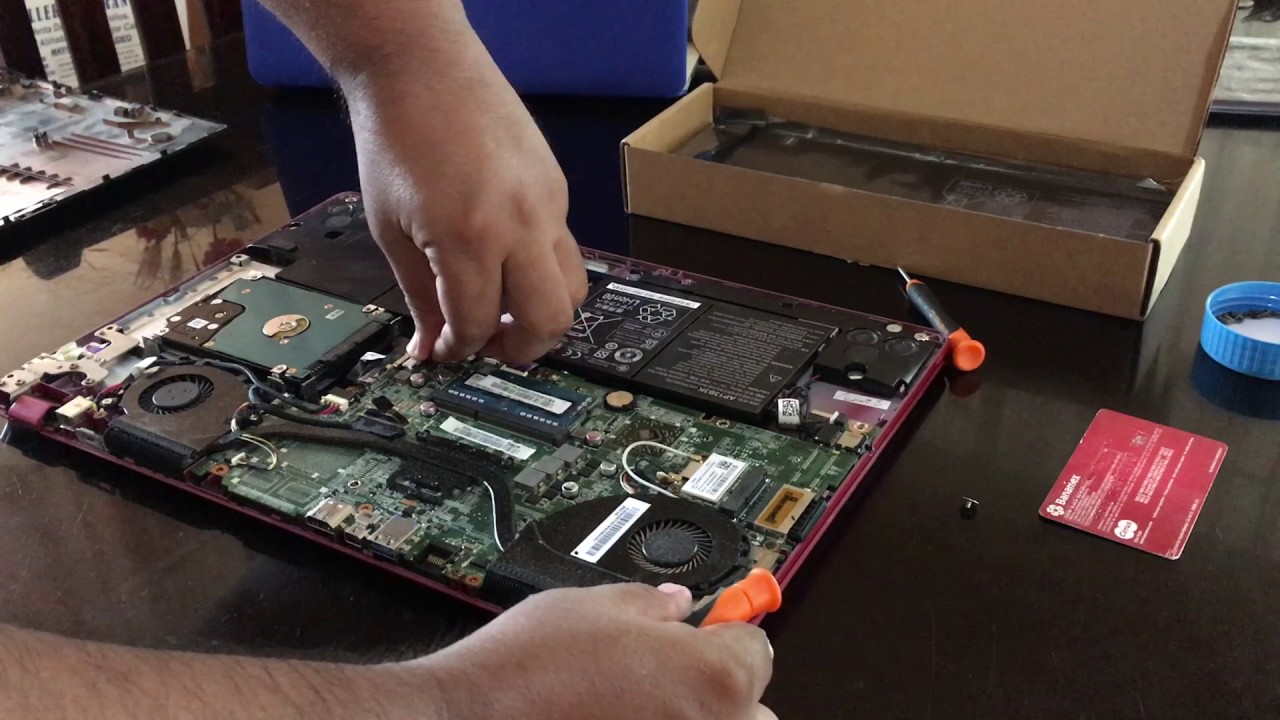 Datorită invenției sale, creată din deșeuri tehnologice, el nu mai plătește electricitate de 10 ani.