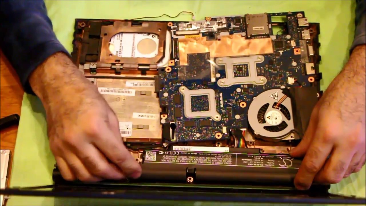 Datorită invenției sale, creată din deșeuri tehnologice, el nu mai plătește electricitate de 10 ani.