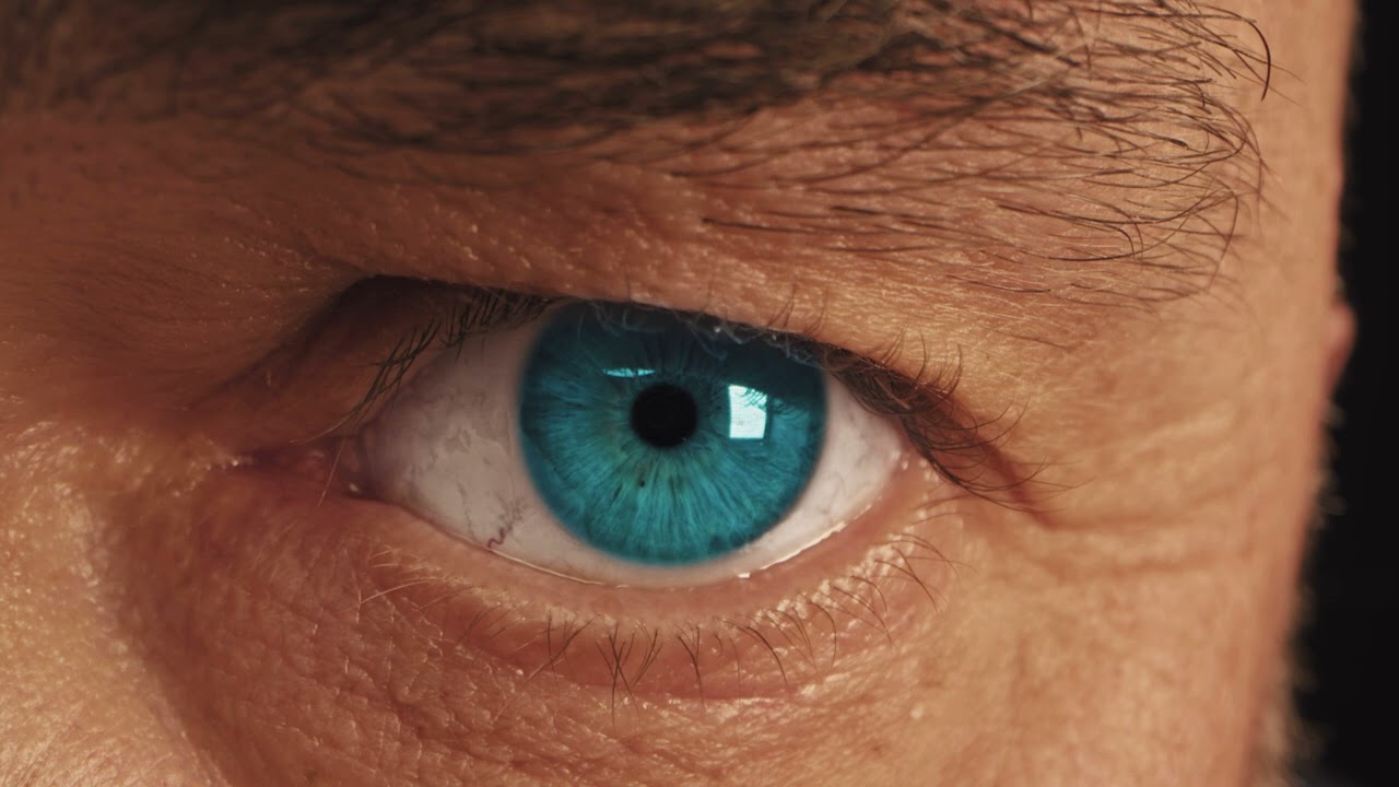 Potrivit experților, un simplu gest înainte de culcare poate ajuta în lupta împotriva glaucomului.