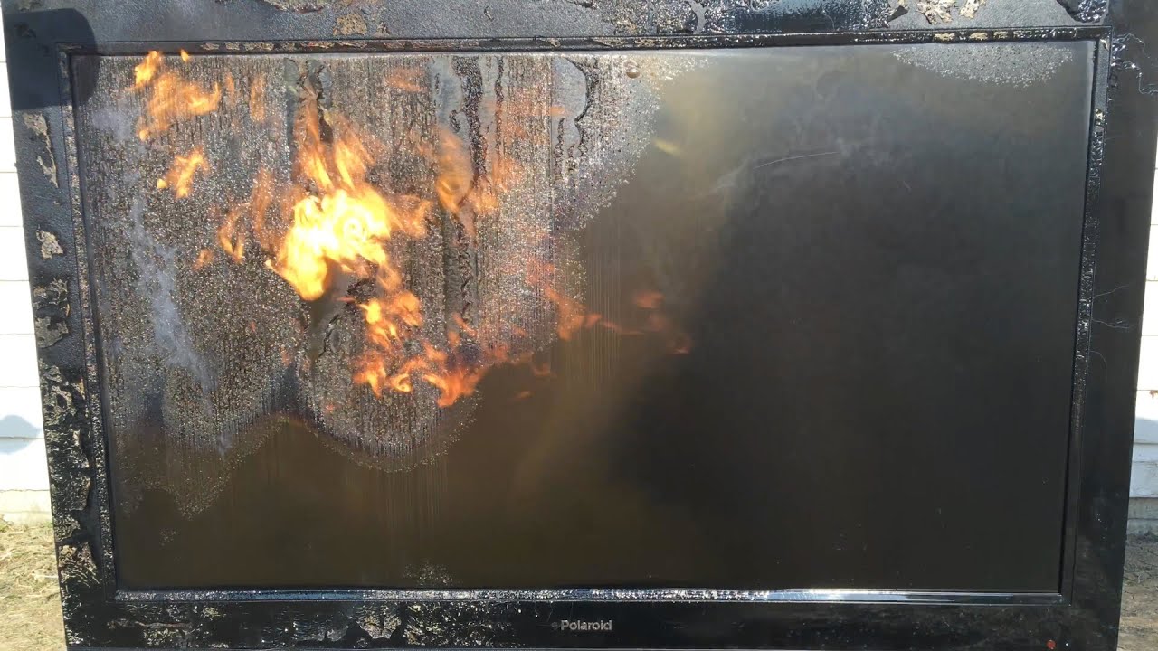 Nici cuptoare cu microunde, nici lămpi: în caz de furtună, deconectați imediat aceste aparate de la rețea.