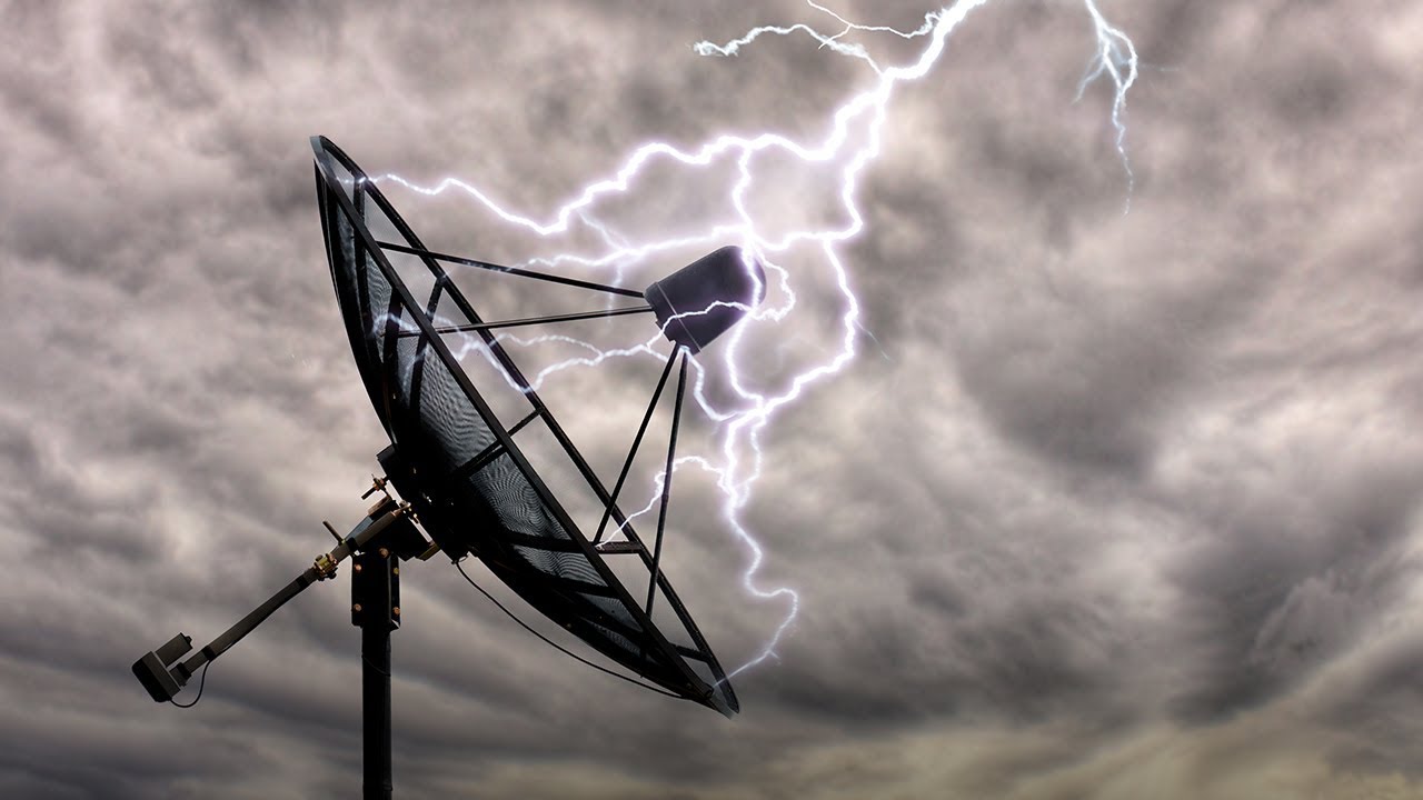 Nici cuptoare cu microunde, nici lămpi: în caz de furtună, deconectați imediat aceste aparate de la rețea.