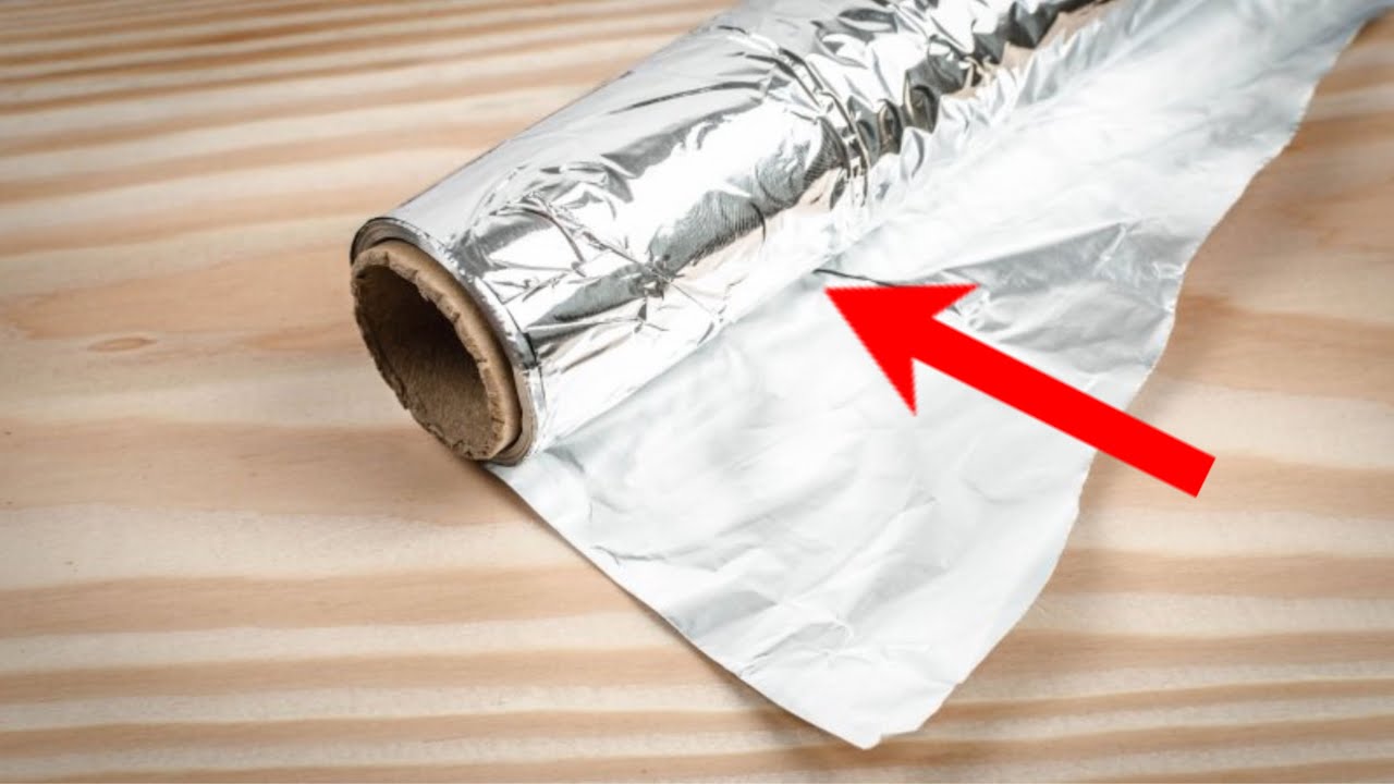 Utilizarea foliei de aluminiu în ghidajul pentru peretele despărțitor al cabinei de duș: de ce este recomandată și la ce servește.