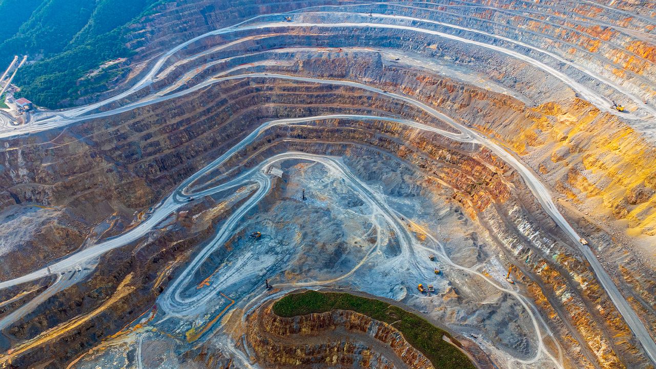 O companie australiană a descoperit elemente rare în orașul Jaén și intenționează să accelereze lucrările de explorare geologică în 2026.