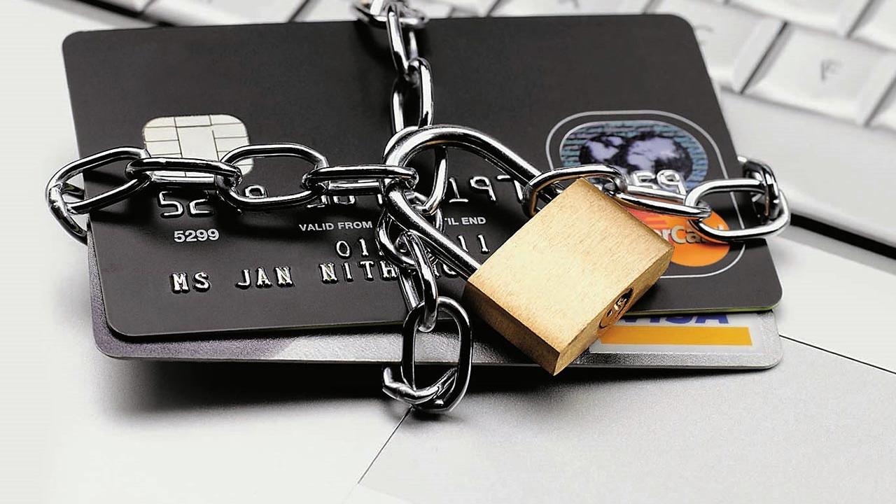 Moștenire: Serviciul fiscal confirmă că indicarea copiilor ca titulari ai conturilor bancare nu constituie o donație.