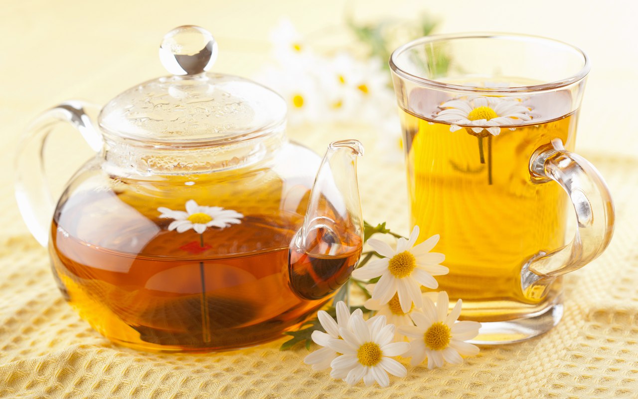 Adăugați aceste două ingrediente în ceai și beți-l dimineața. Calmează intestinele și încetinește îmbătrânirea.